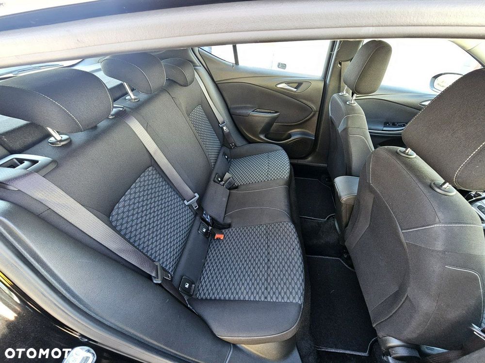 Opel Astra 1.4 T Enjoy S&S - 37