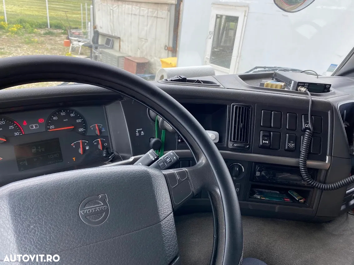 Volvo FM-330 - 8