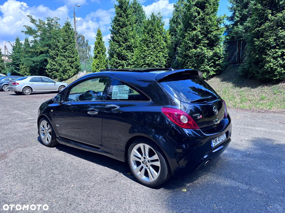 Opel Corsa 1.4 16V Cosmo - 5
