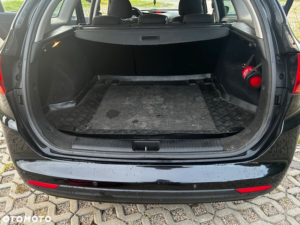 Kia Ceed - 14