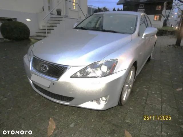 Lexus IS - 2