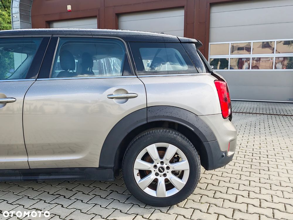 MINI Countryman Cooper Essential Trim - 13