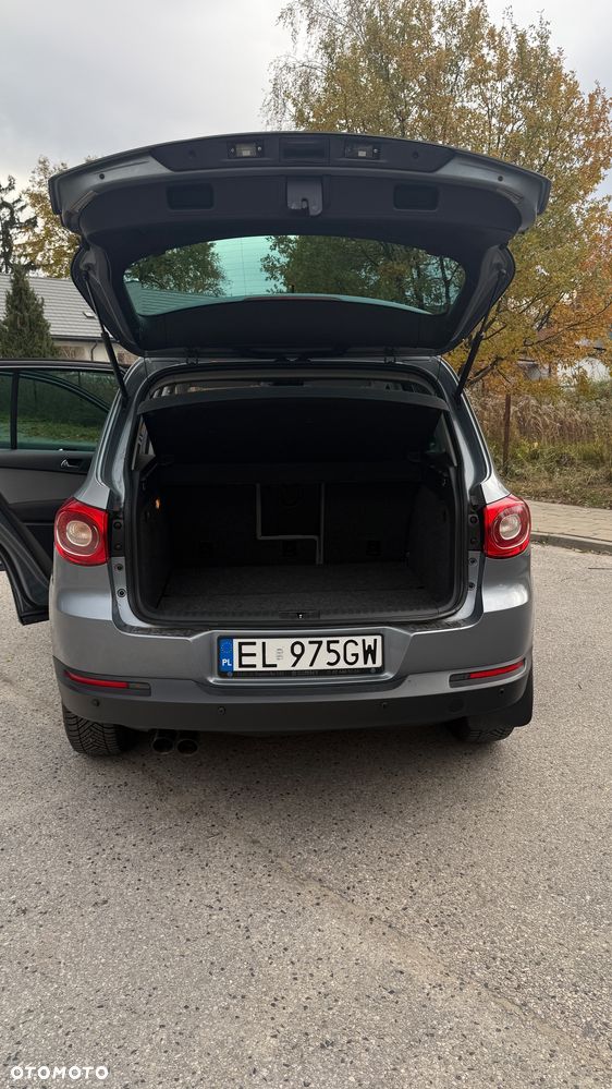 Volkswagen Tiguan - 10
