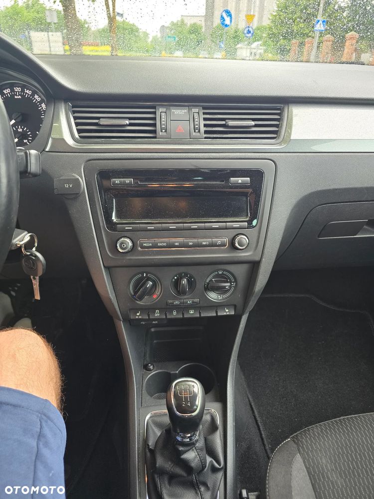 Skoda RAPID 1.6 TDI Ambition - 16