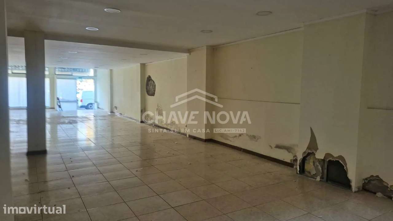 Espaço Comercial Premium no Coração de Espinho - Grande imagem: 2/8
