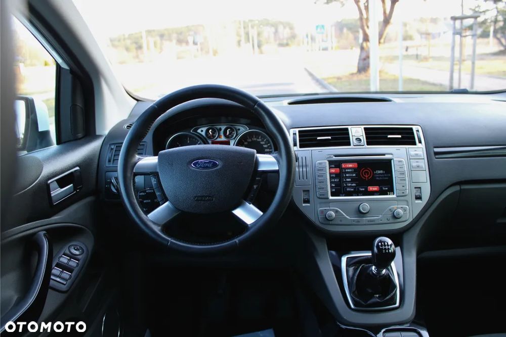 Ford Kuga 2.0 TDCi Titanium - 27
