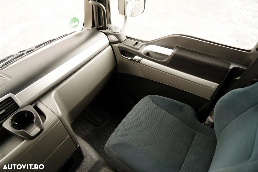 MAN TGM 12.290 / 4x2 / CAROSERIE REFRIGERATĂ 7.8 M / UNITATE THERMO KING T-1200 R / platformă ridicătoare spate / MULTIMEMBRU / DHOLLANDIA - 33