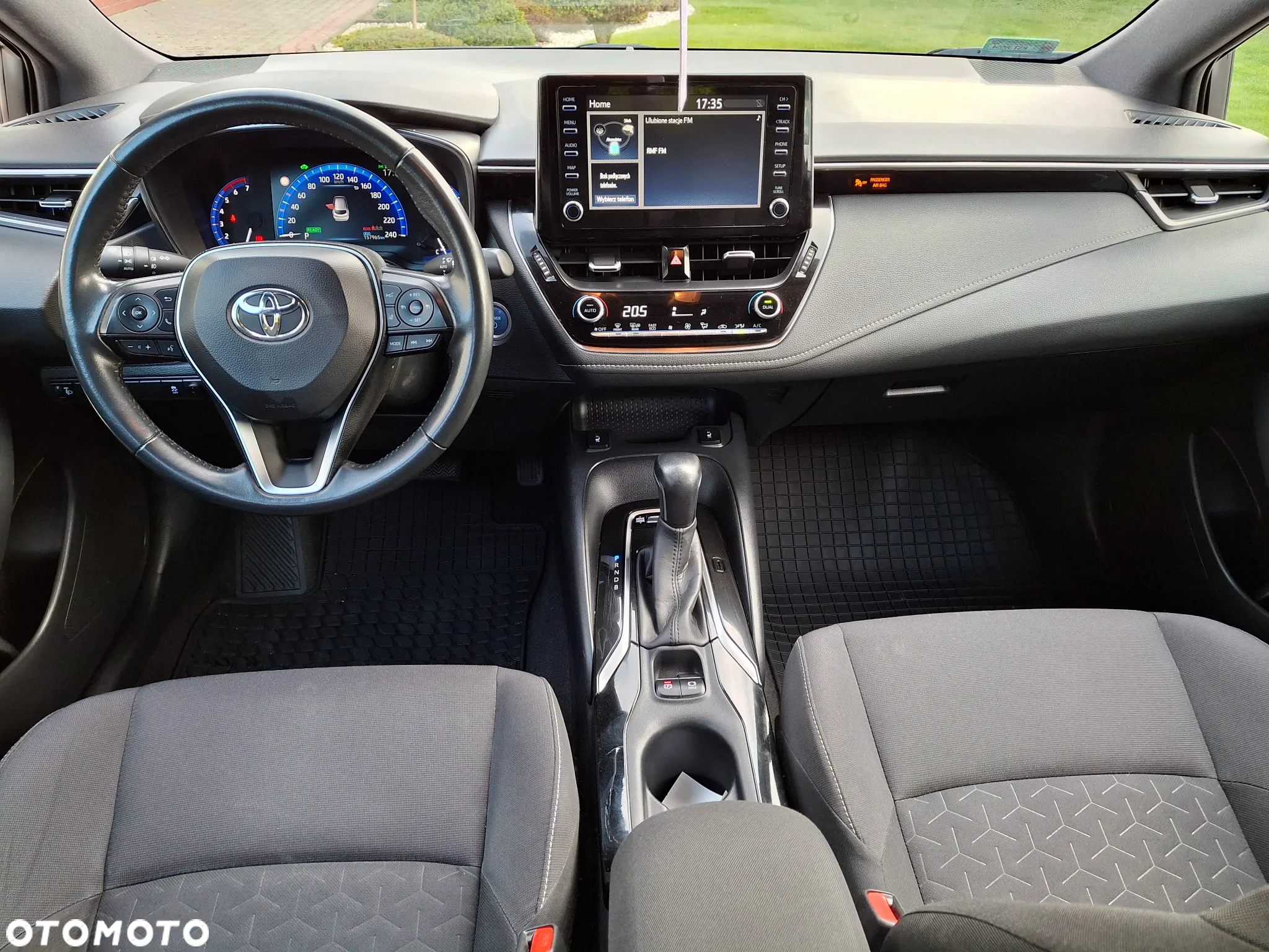 Toyota Corolla - 12