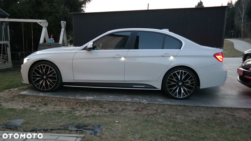 BMW Seria 3 335d xDrive - 13