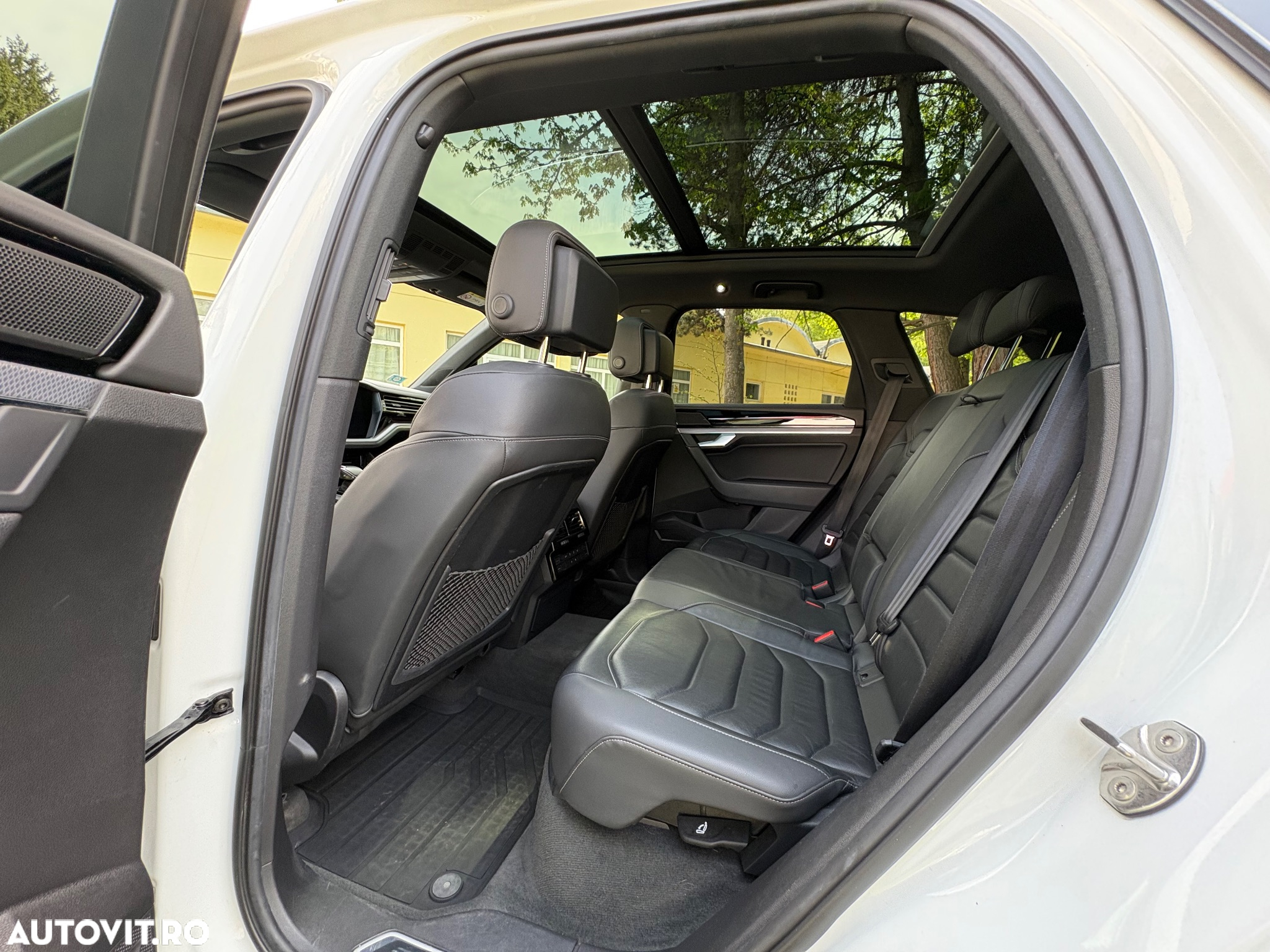 Volkswagen Touareg V6 TDI R-Style - 17