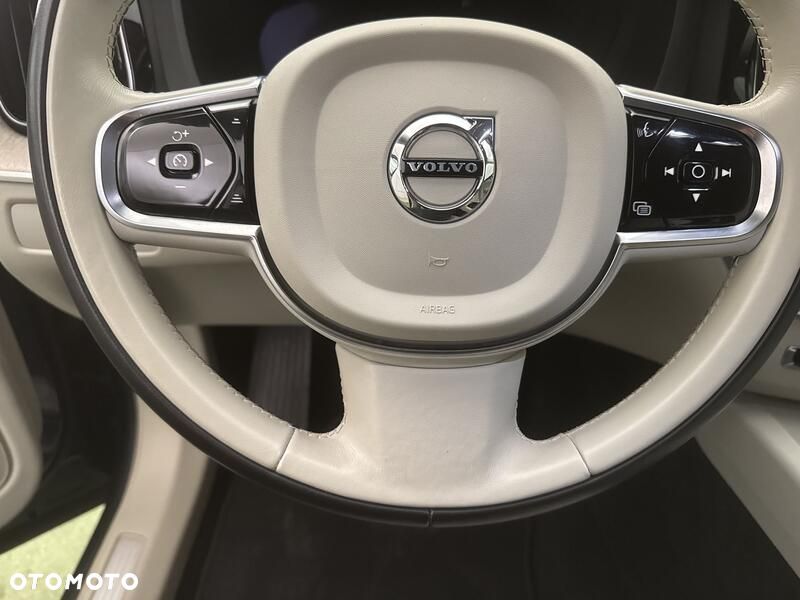 Volvo XC 60 B4 B Plus Bright - 13