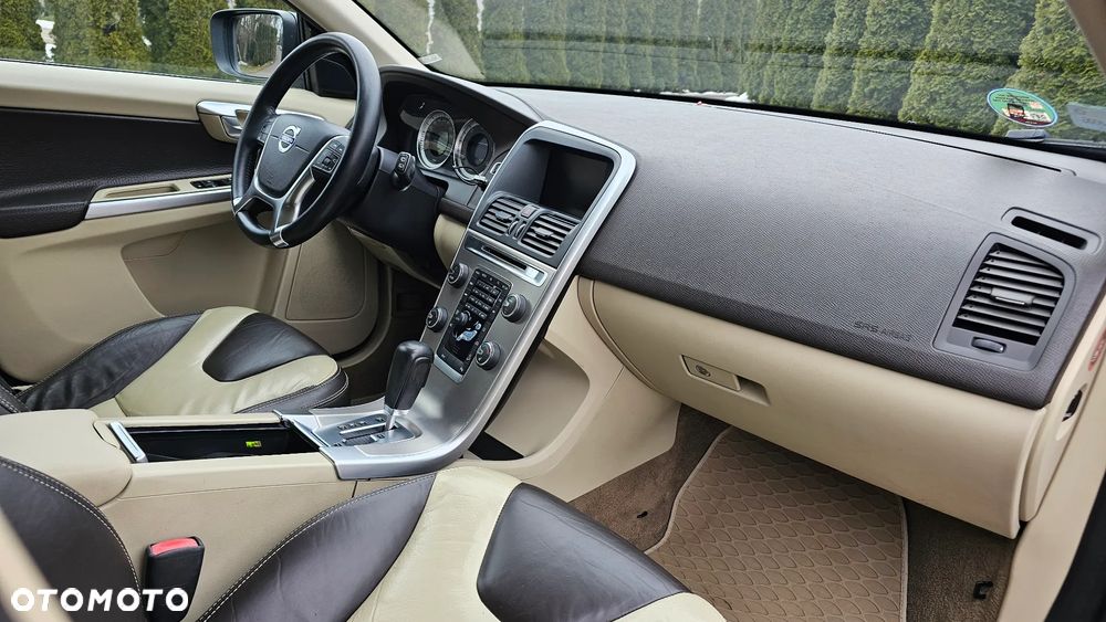 Volvo XC 60 - 17