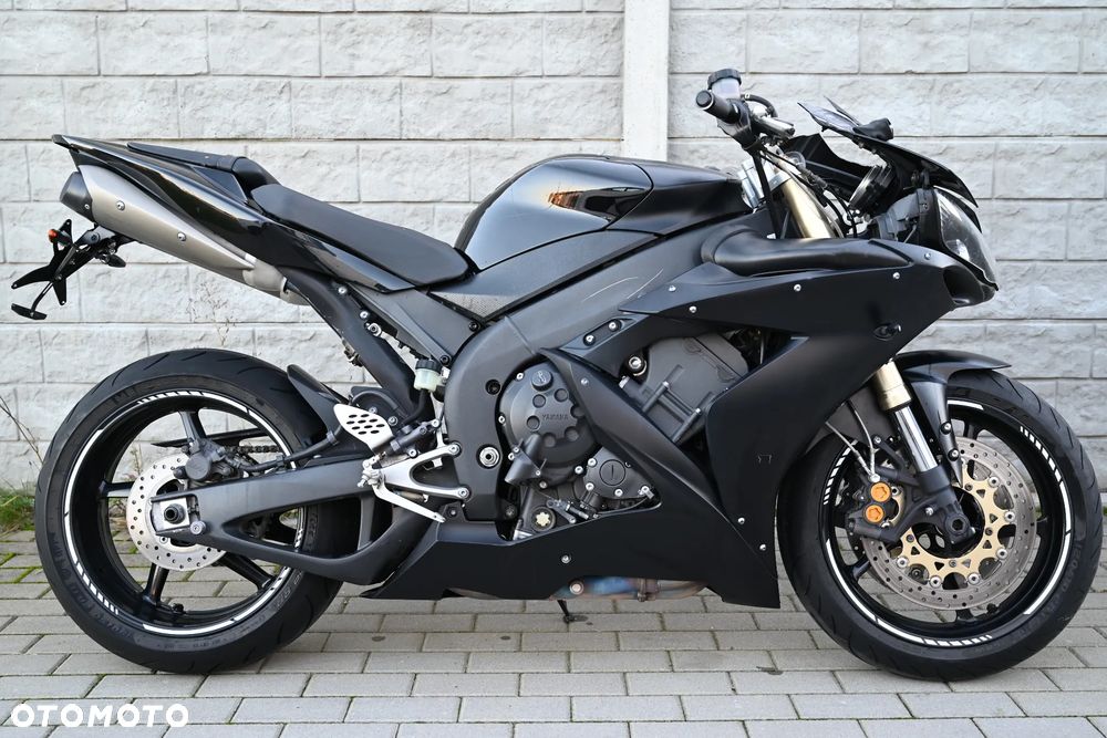 Yamaha R1