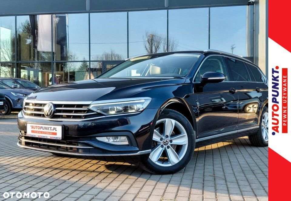 Volkswagen Passat - 1