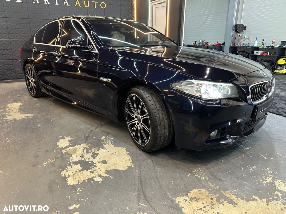 BMW Seria 5 525d xDrive - 15