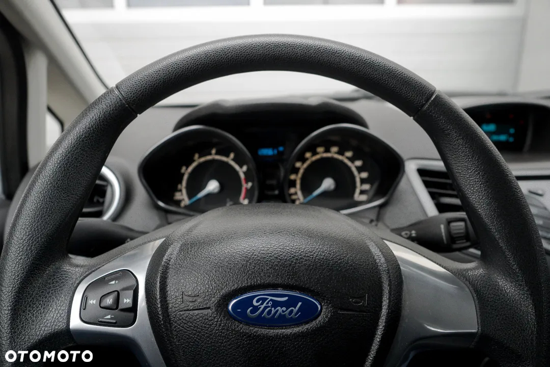 Ford Fiesta 1.25 Silver X - 19