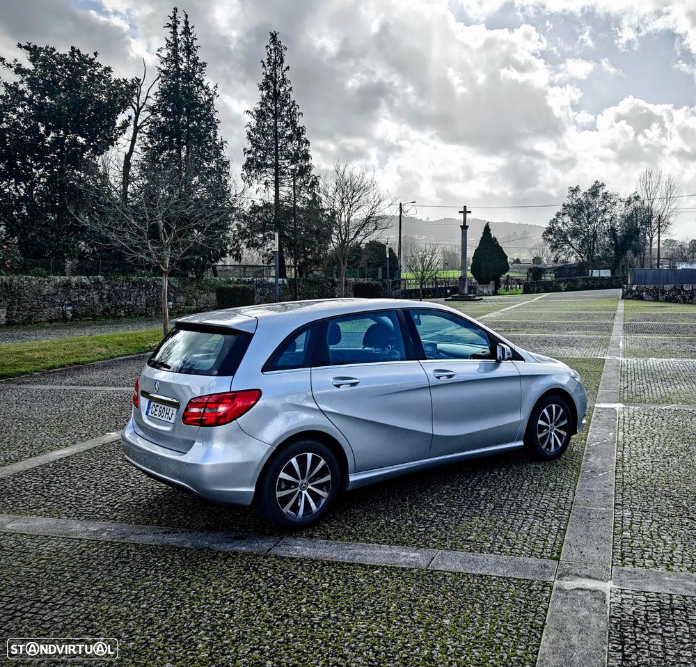 Mercedes-Benz B 180 d AMG Line Aut. - 31