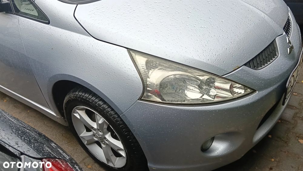 Mitsubishi Grandis - 16