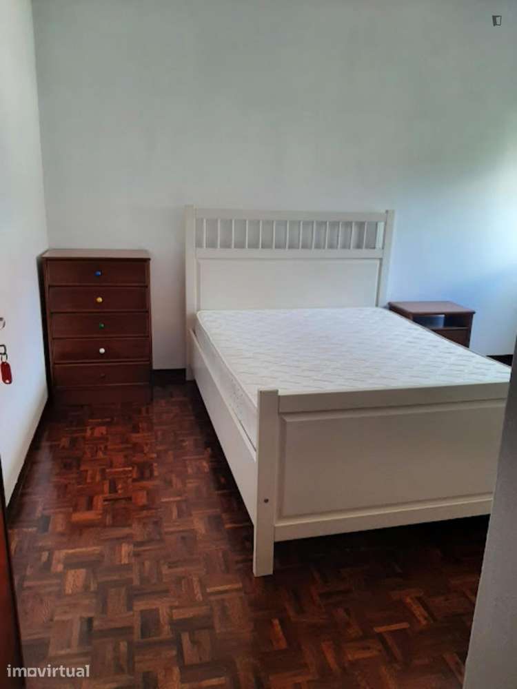 Quarto - localizado em Bairro do Sol Coimbra - Grande imagem: 4/9