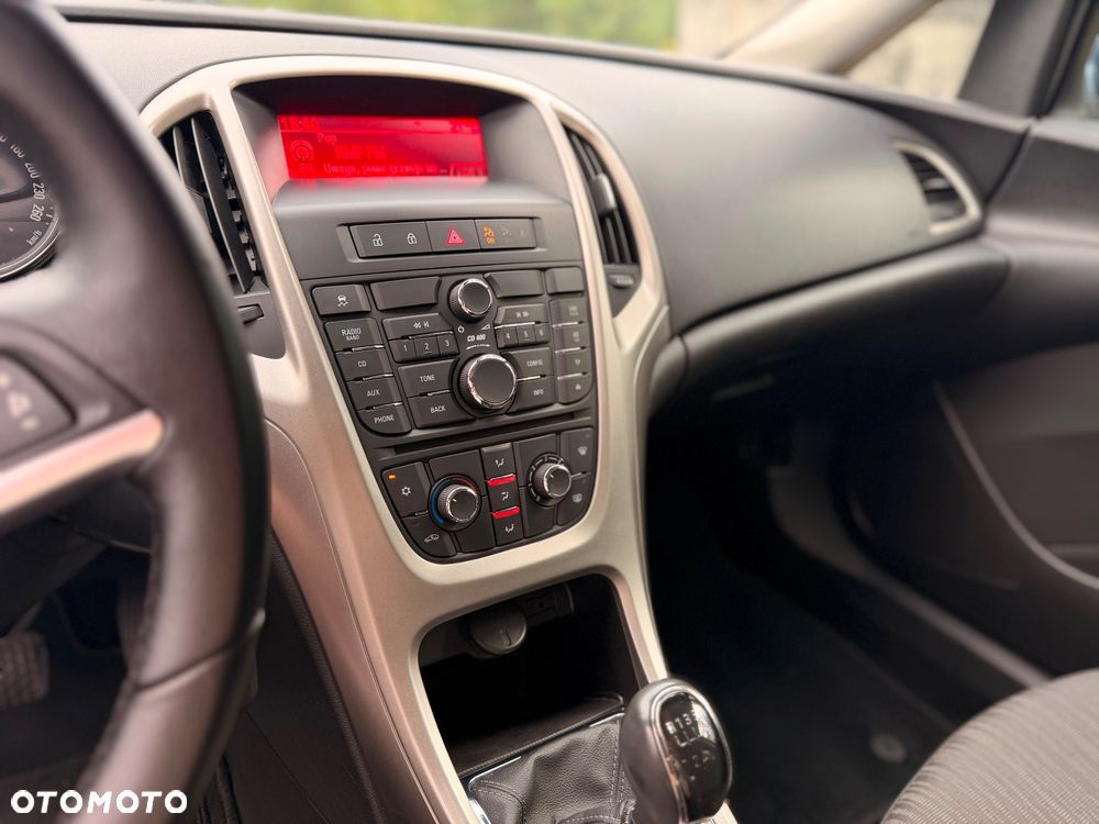 Opel Astra 1.4 ecoFLEX - 12