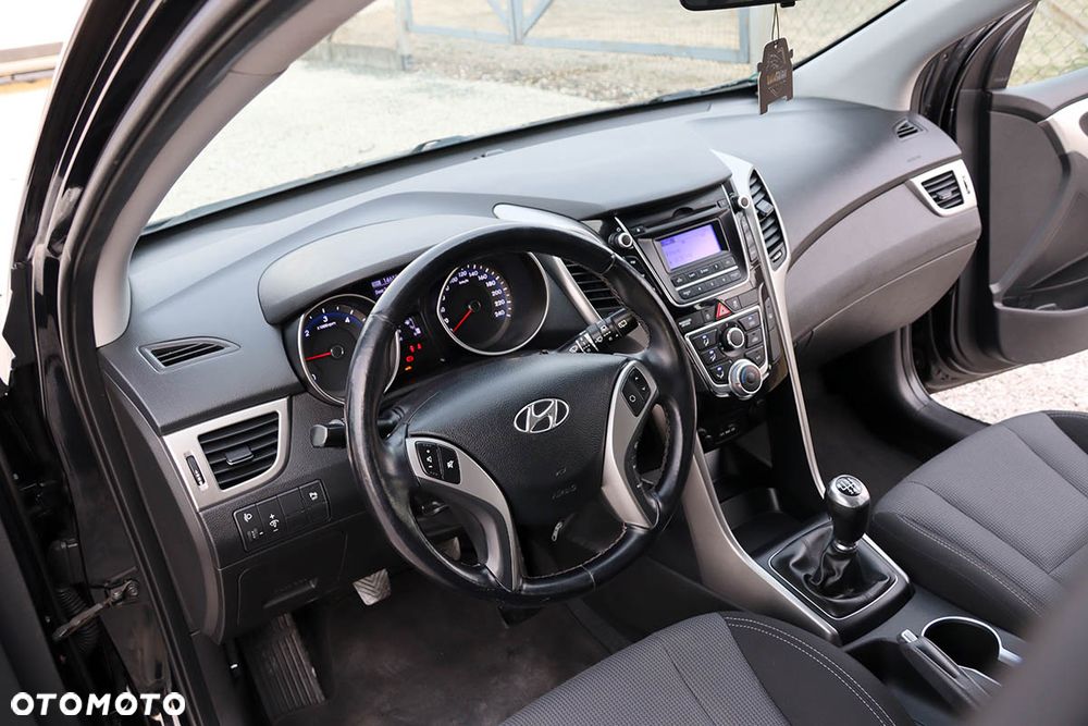 Hyundai i30 i30cw 1.4 CRDi Advantage - 21