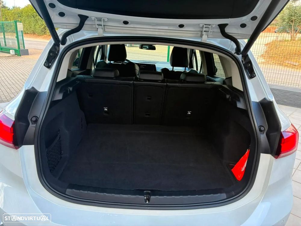 BMW 218 Active Tourer - 37