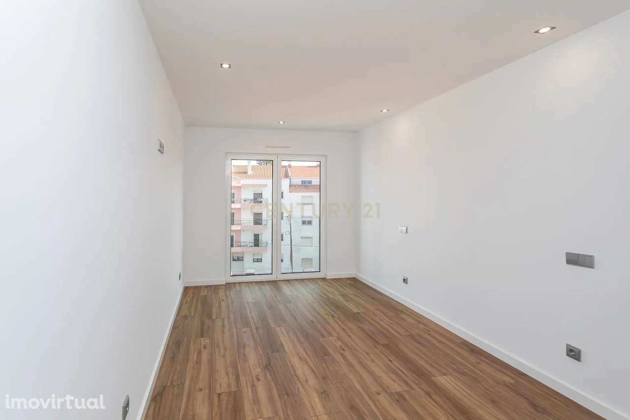 Sintra - Algueirão, apartamento T2 com garagem a estrear - Grande imagem: 3/36