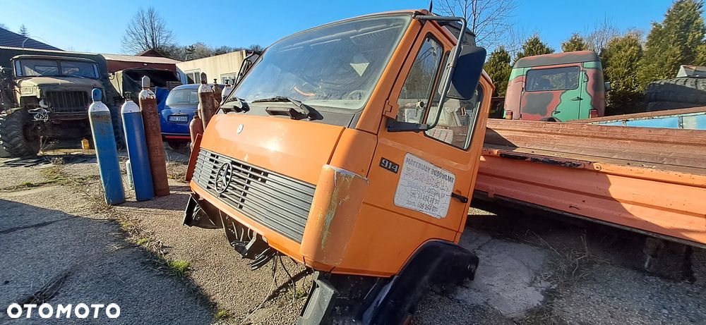 Kabina pojazdów MERCEDES 912 kompletna - 1