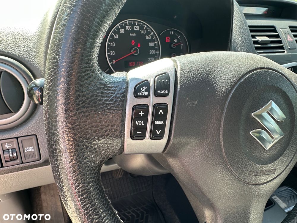 Suzuki SX4 1.9 DDiS DPF 4x2 Comfort - 24