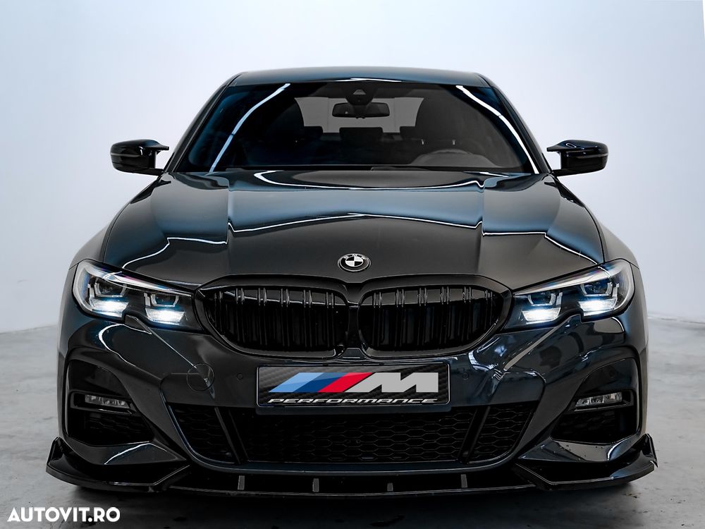 BMW Seria 3 2020 photo 2
