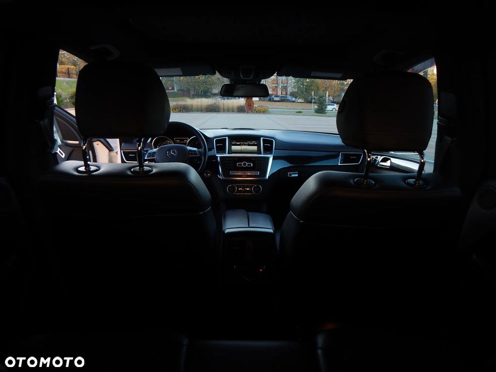 Mercedes-Benz ML 350 BlueTEC 4MATIC 7G-TRONIC Edition 1 - 14