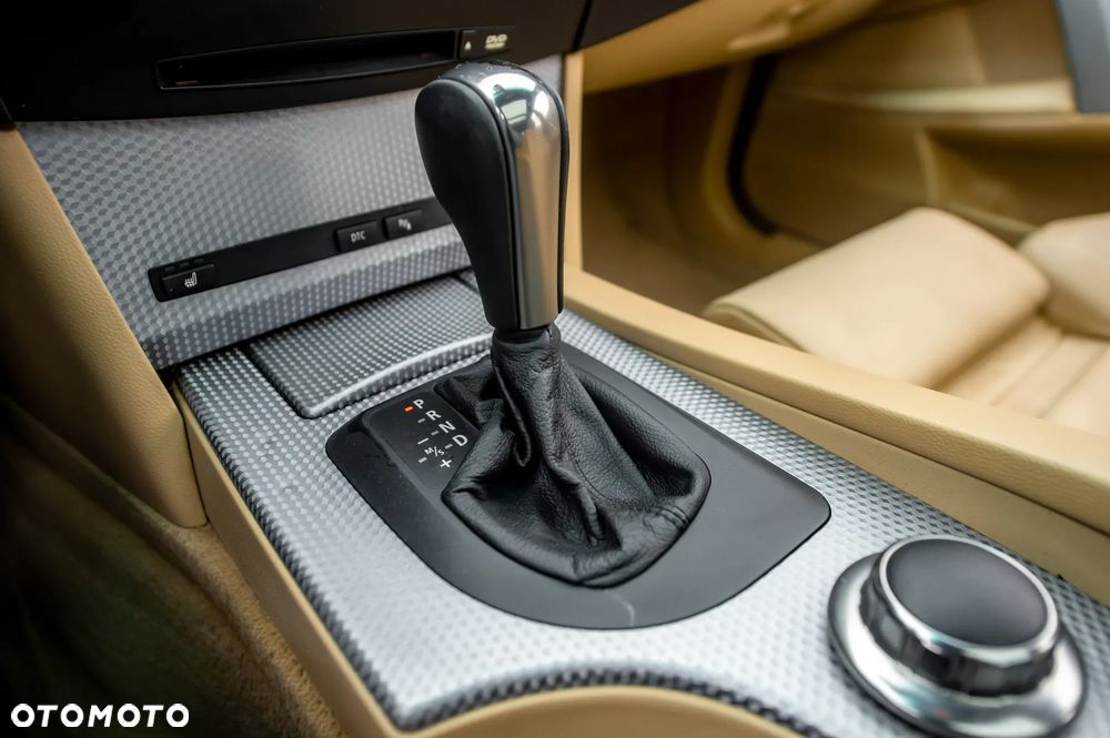 BMW Seria 5 530d - 33