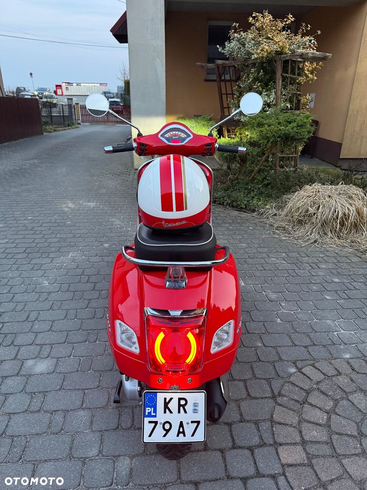 Vespa GTS - 16