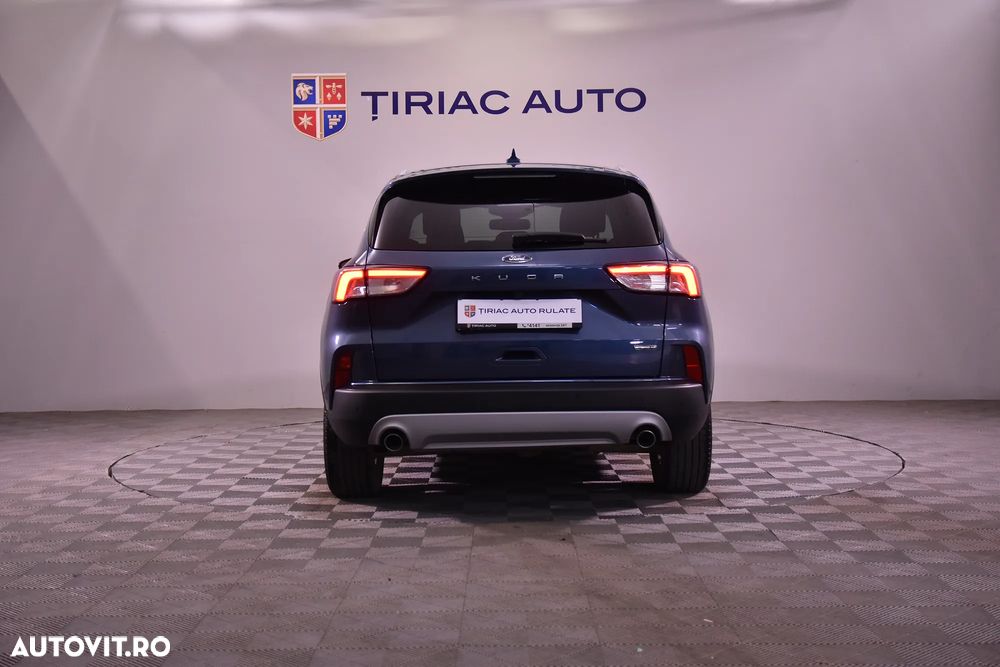 Ford Kuga - 4