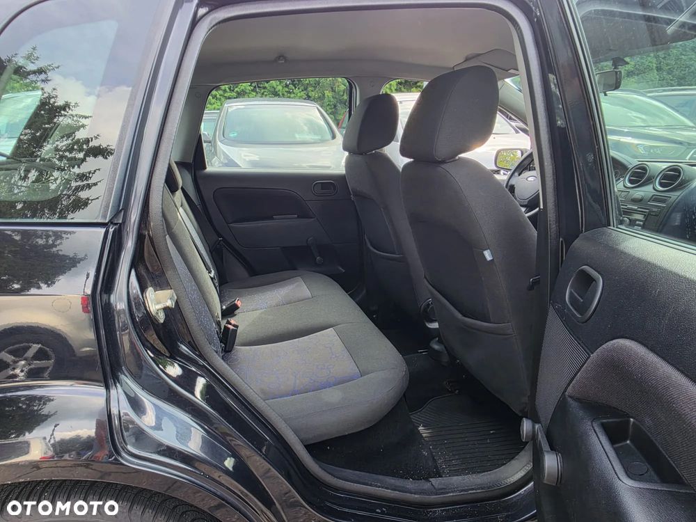 Ford Fiesta 1.4 Ghia - 16