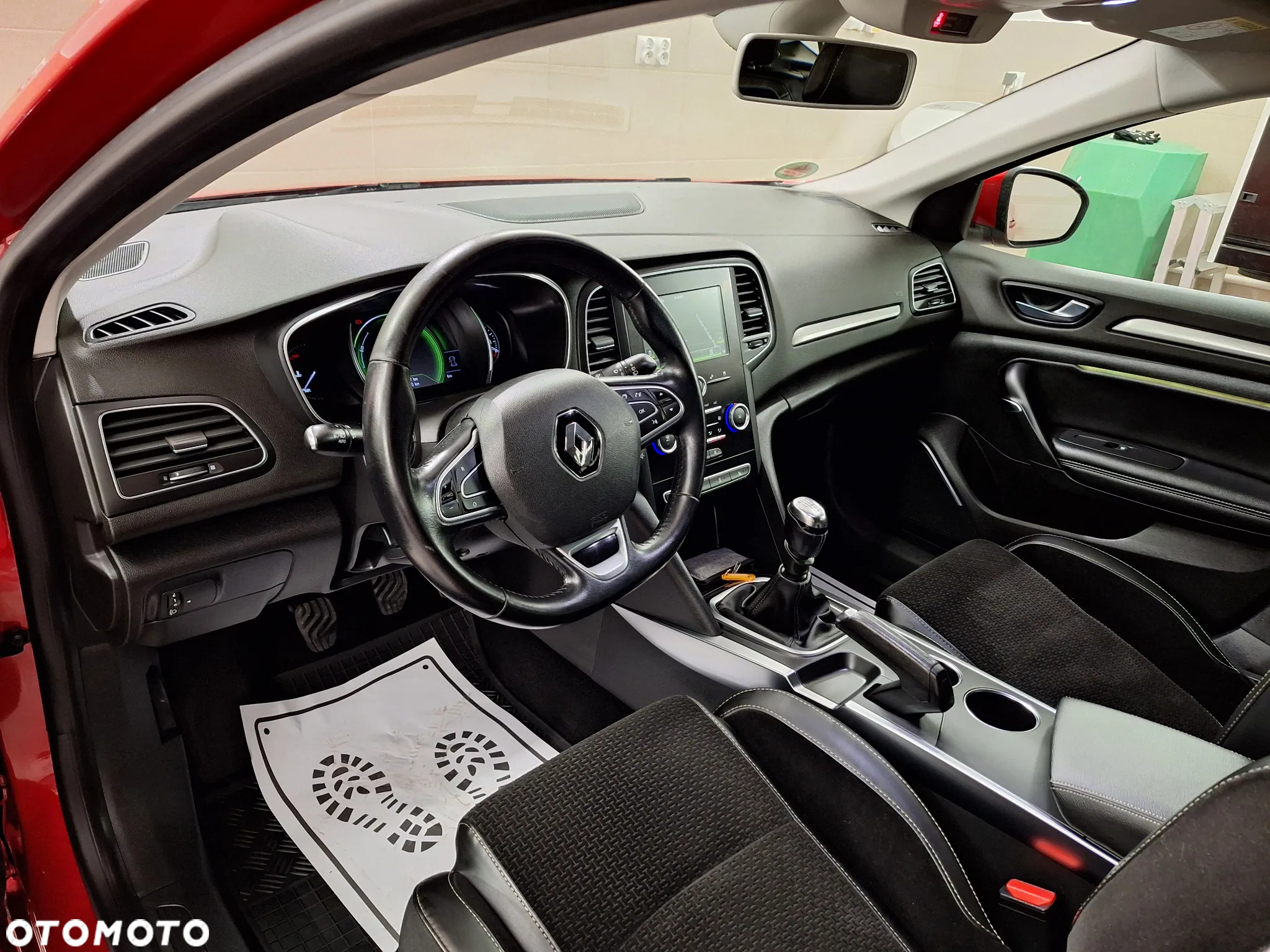 Renault Megane ENERGY TCe 130 BUSINESS - 14
