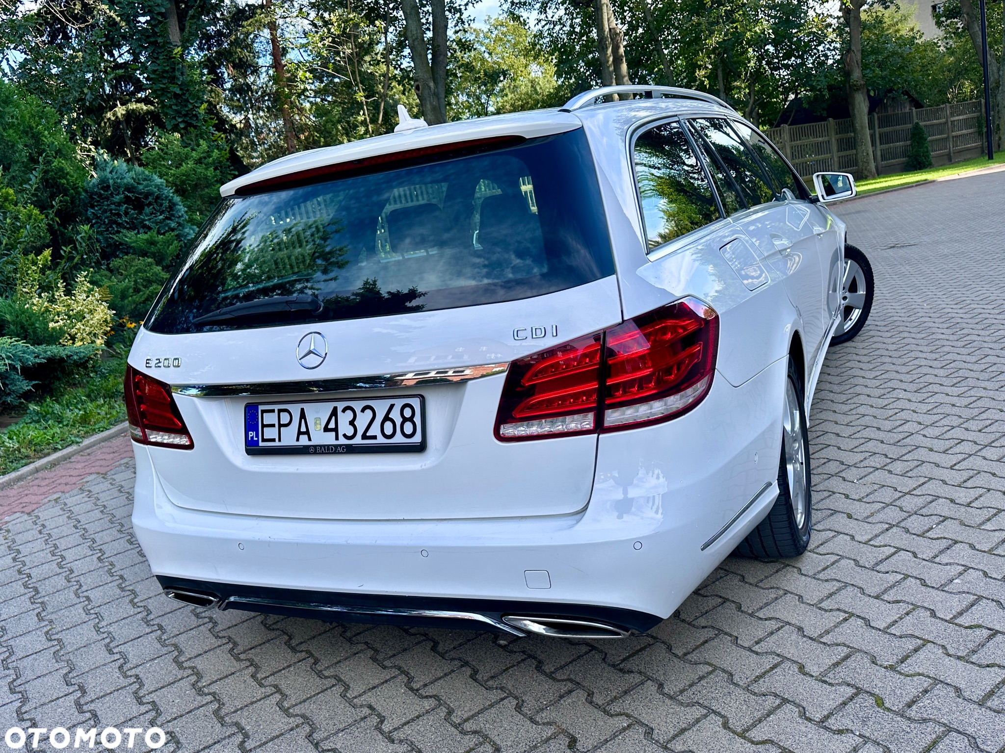 Mercedes-Benz Klasa E 200 CDI 7G-TRONIC - 4