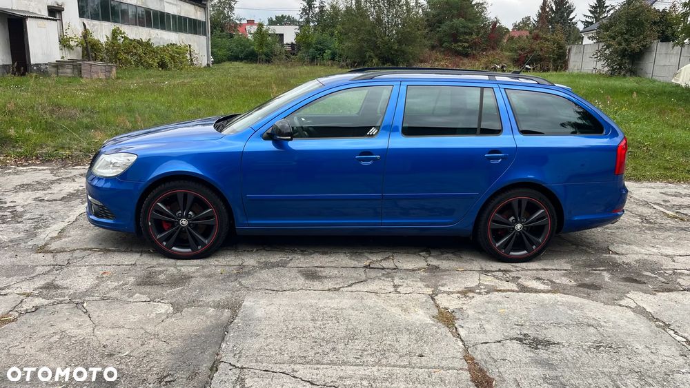 Skoda Octavia 2.0 TDI CR DPF RS - 2