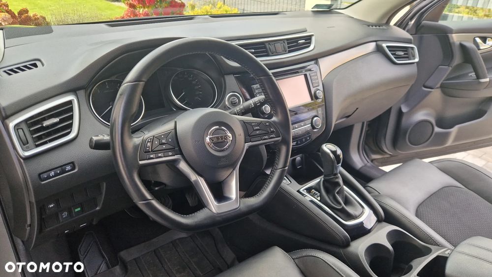 Nissan Qashqai - 25