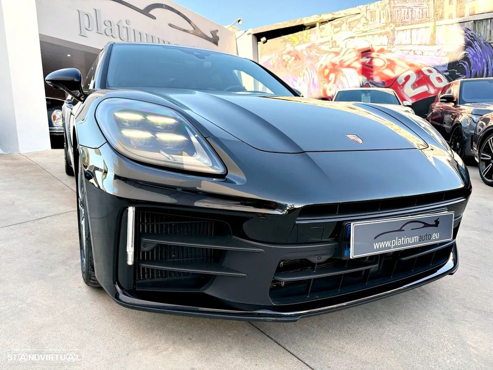 Porsche Panamera 4 E-Hybrid - 43