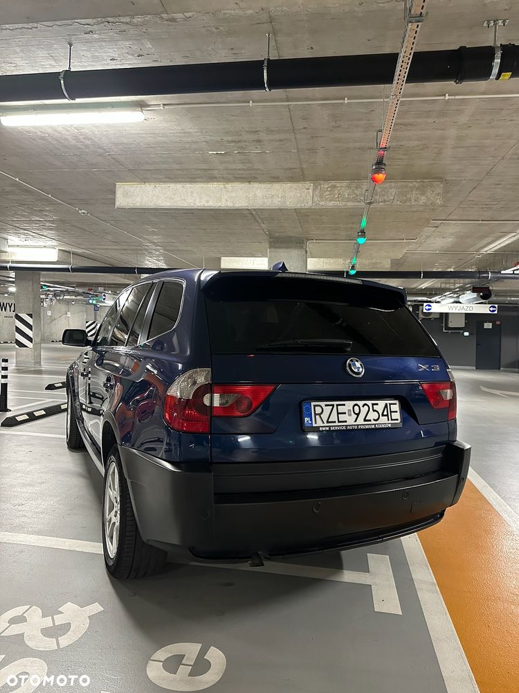 BMW X3 2.0d - 9