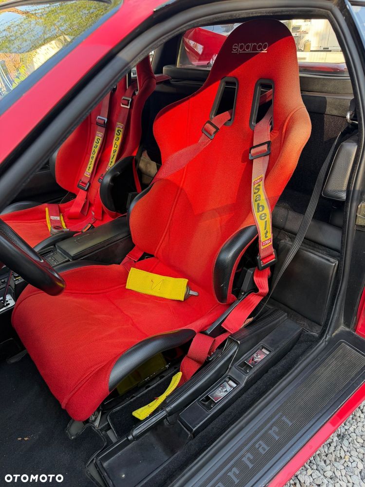 Ferrari Testarossa - 12