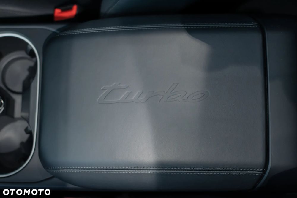 Porsche Cayenne Turbo E-Hybrid PHEV - 33