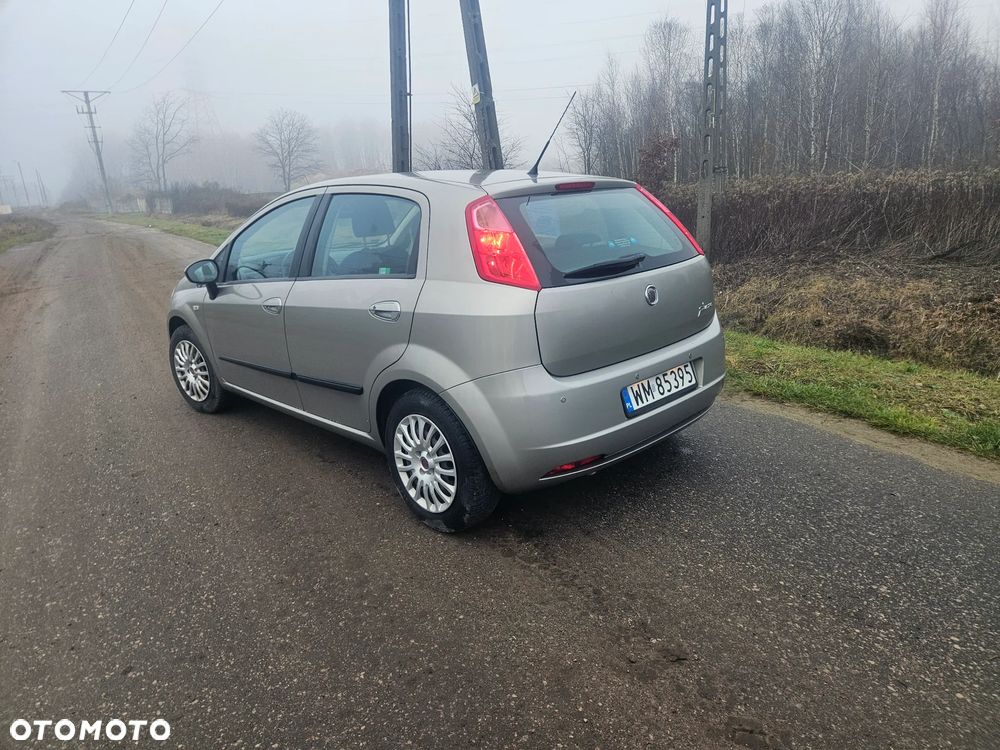 Fiat Grande Punto - 6