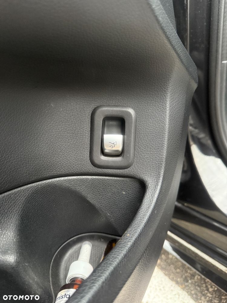 Mercedes-Benz Klasa C 220 (BlueTEC) d 7G-TRONIC AMG Line - 14