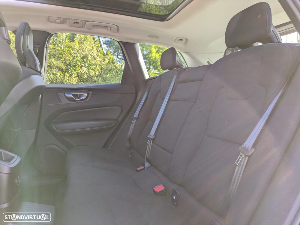 Volvo XC 60 2.0 T6 PHEV Inscription AWD - 22