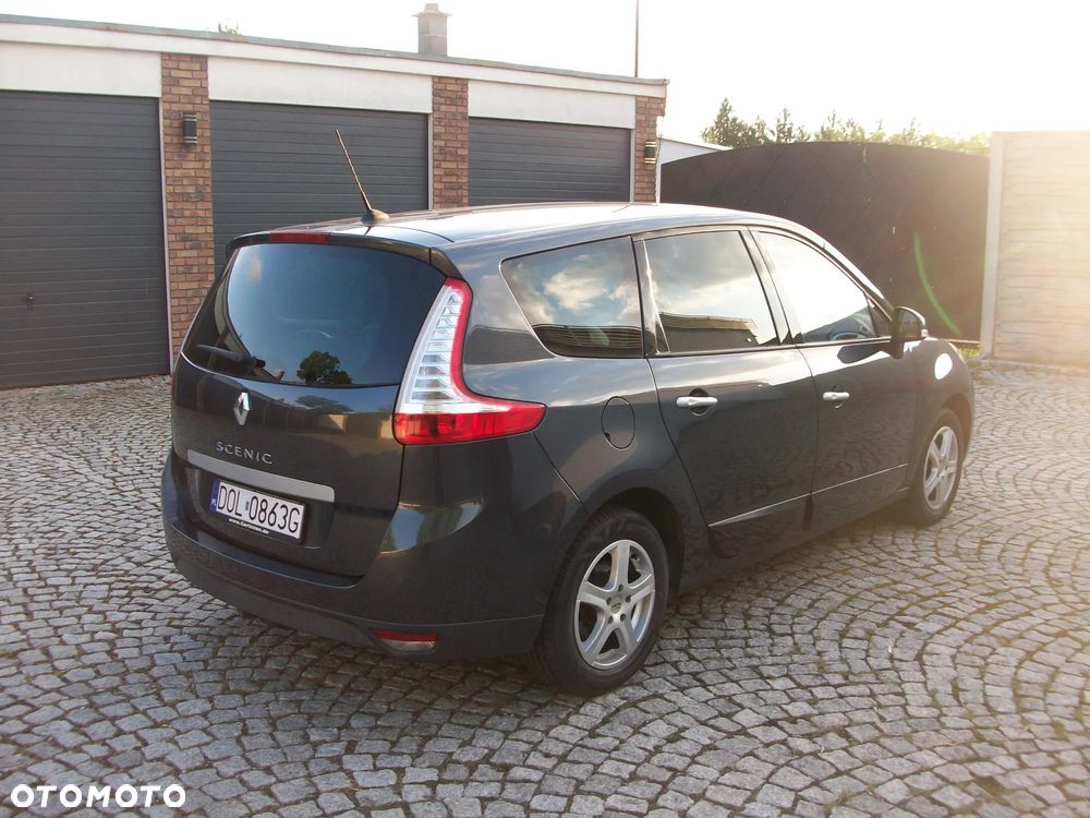 Renault Grand Scenic Gr 2.0 16V Bose Edition CVT - 5