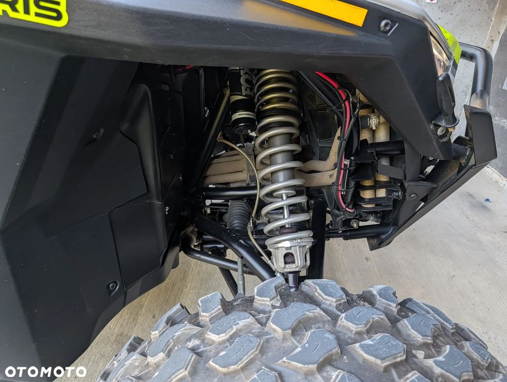 Polaris RZR - 18