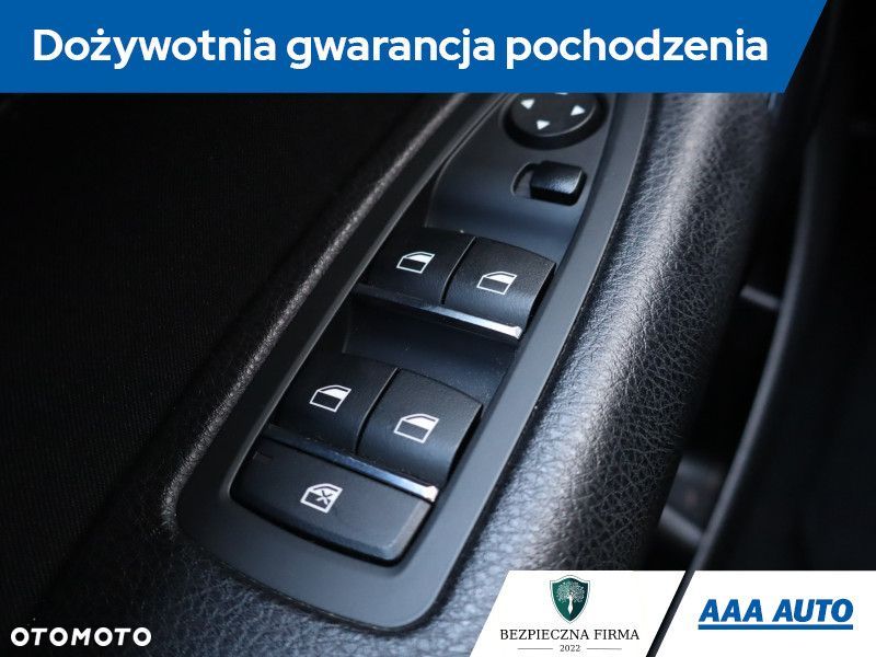 BMW Seria 1 - 20