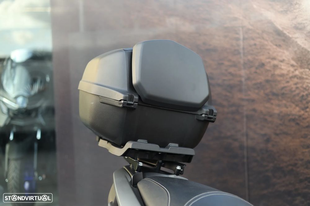 Yamaha Tricity Carta de Carro - 10